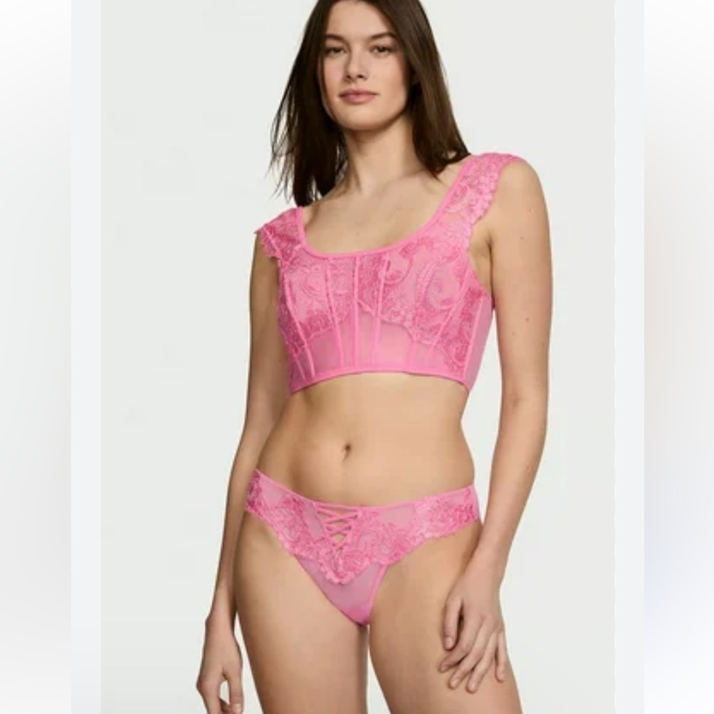NWT Dream Angels Boho Floral Embroidery Cap-Sleeve Corset Top and panty set S/DD
